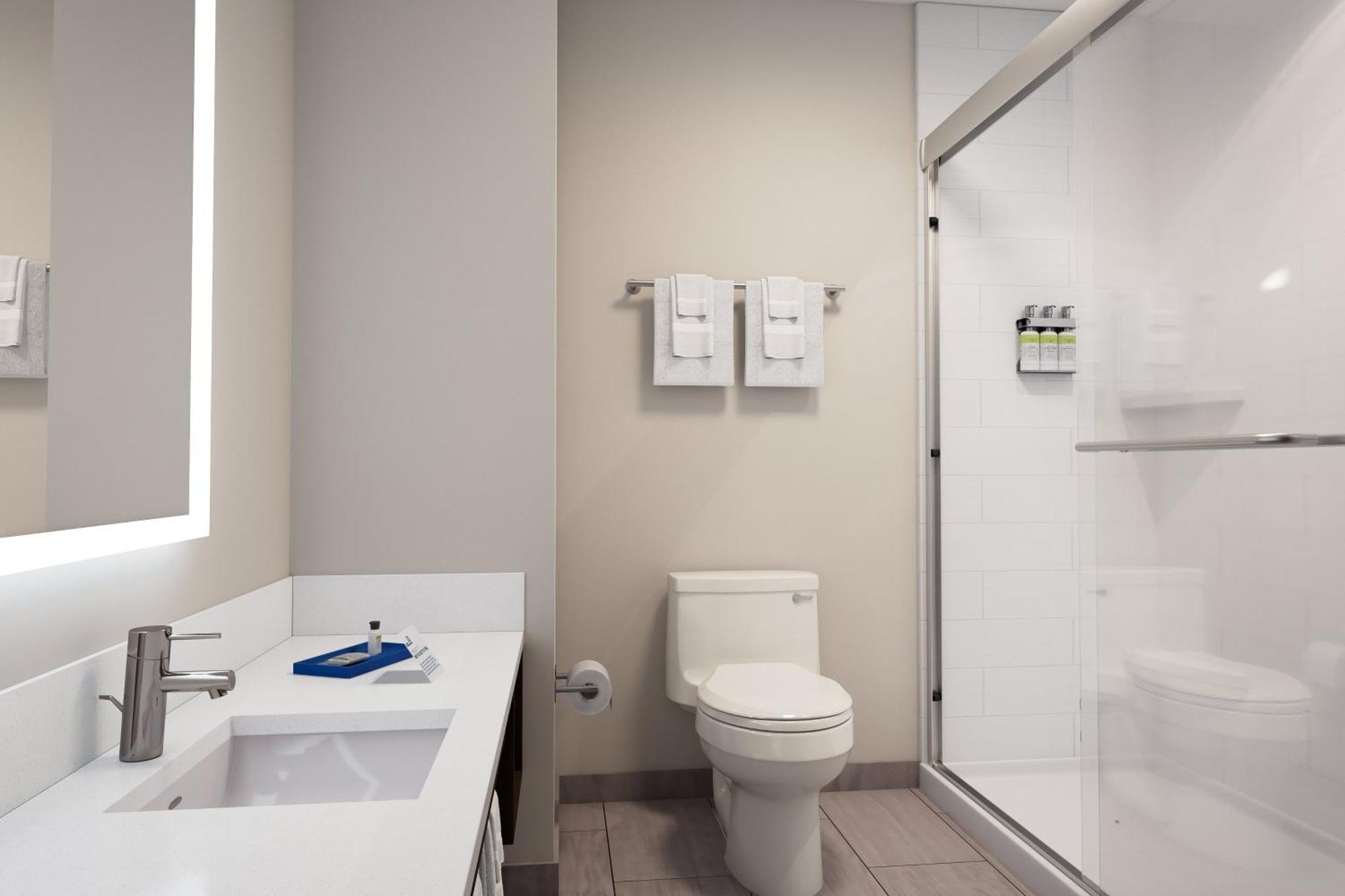 King Room Communications Accessible Walk Shower,1770477995:JPEG