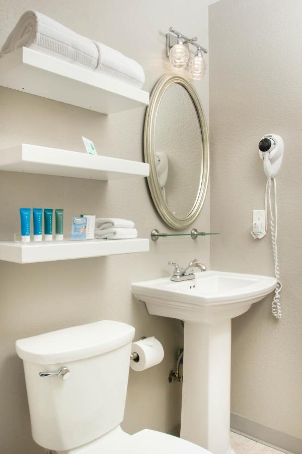 Queen Room,974087893:JPEG