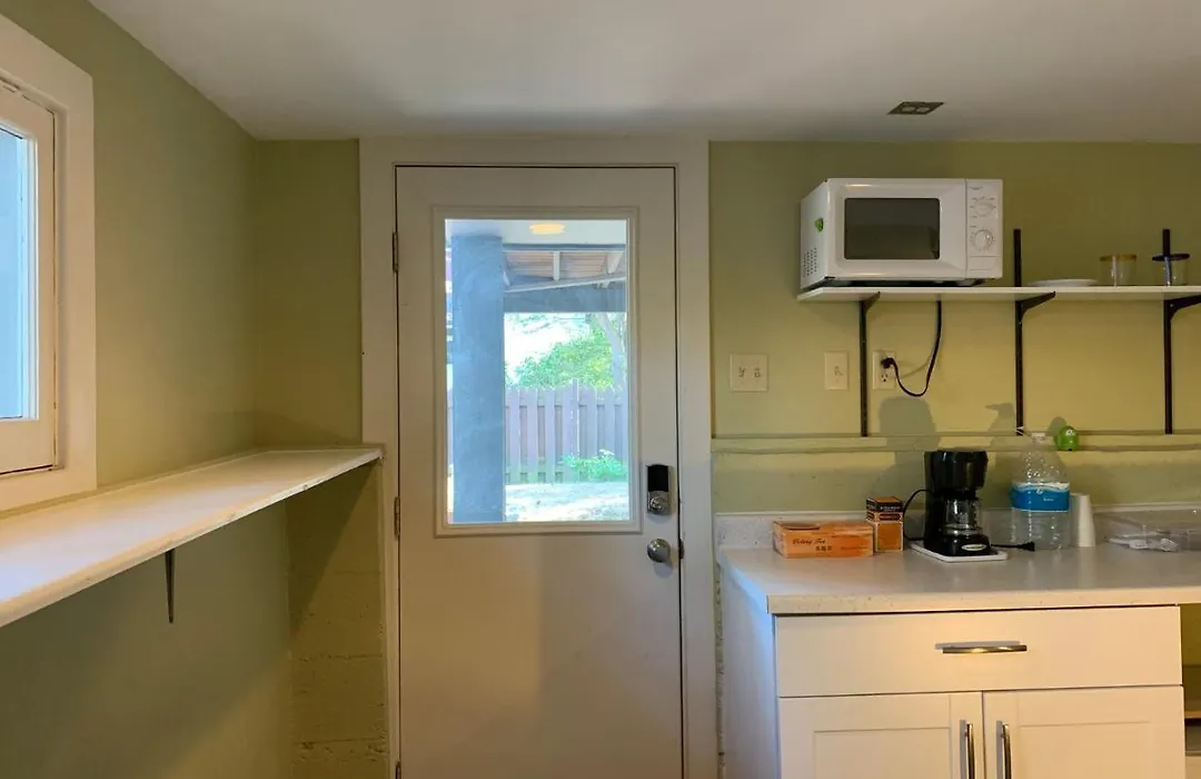 Private Suite 3 Bedrooms&Living Near U-District-1