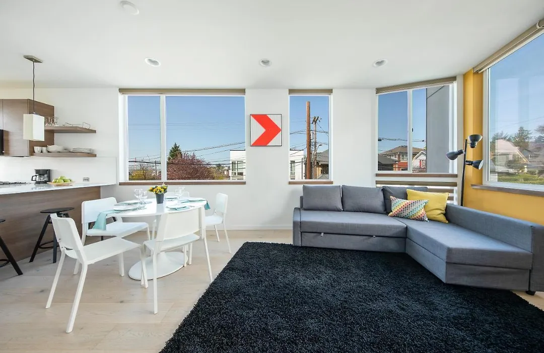 Modern Townhome In Seattle'S Central District With Rooftop-1