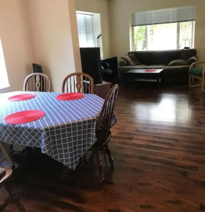 10-Bedroom Large House In North Seattle-1
