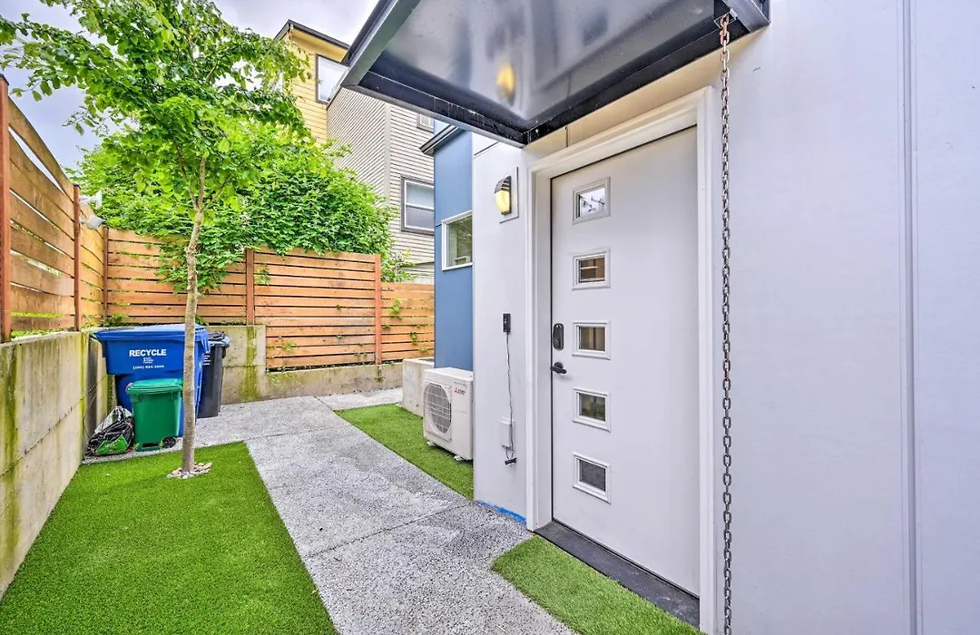 Seattle Townhome Rooftop Deck Less Than 7 Mi To Dtwn-1