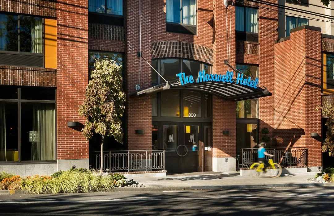Staypineapple, The Maxwell Hotel, Seattle Center Seattle-1