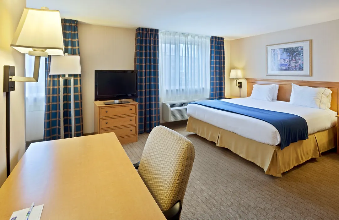 Holiday Inn Express & Suites Seattle - City Center-1
