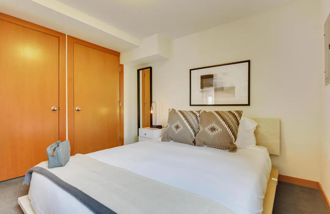 East Queen Anne 3Br Near Iconic Seattle Sites-1