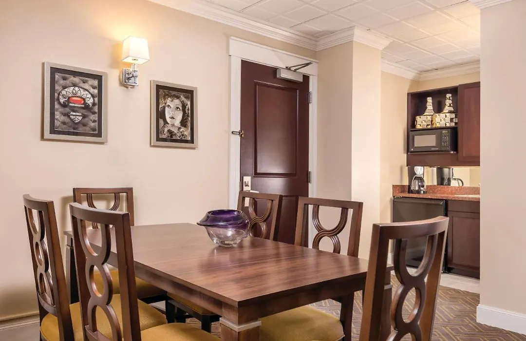 Worldmark Seattle - The Camlin-1