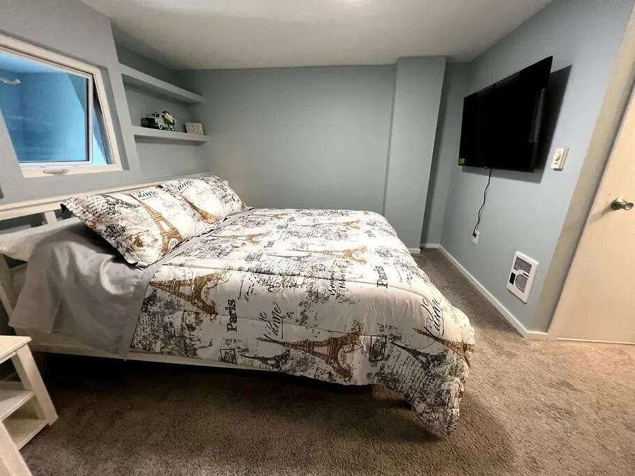 Modern Penthouse Two Story Unit-1