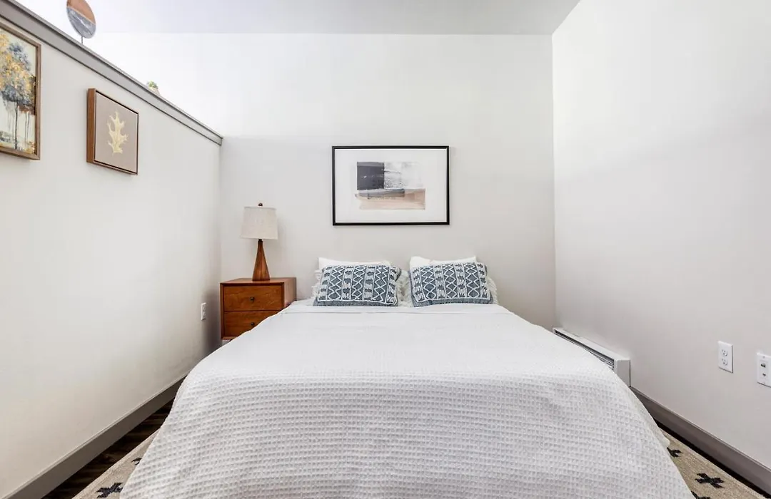 S Lake Union 1Br W Gym Wd Space Needle View Sea-158-1