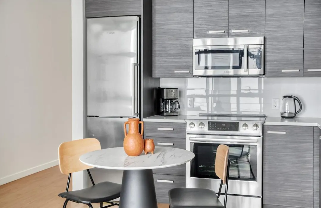 Downtown 1Br W Gym Wd Bbq Nr Dining Shops Sea-401-1