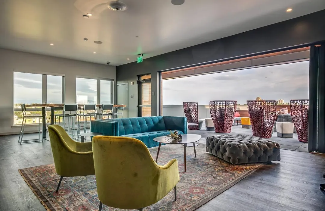 First Hill 1Br W Gym Roof Lounge Nr Pioneer Sq Sea-537-1