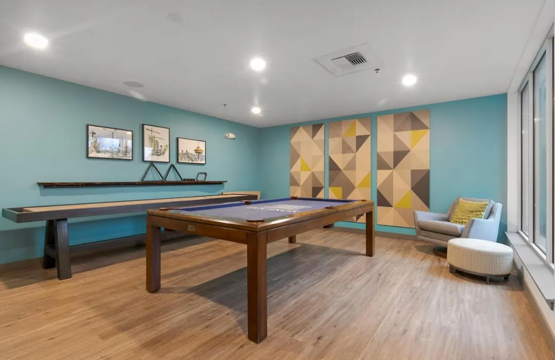 E Lake 1Br W Gym Pool Nr E Lake Ave Sea-6-1