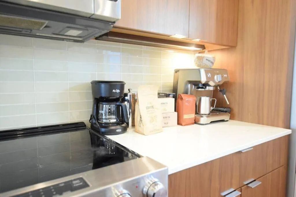 New Eastlake 4B3Bt 1M Home Views - Sleeps 10-1