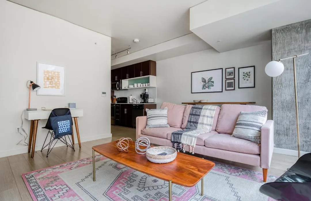 Downtown Seattle 1Br Near Landmarks-1