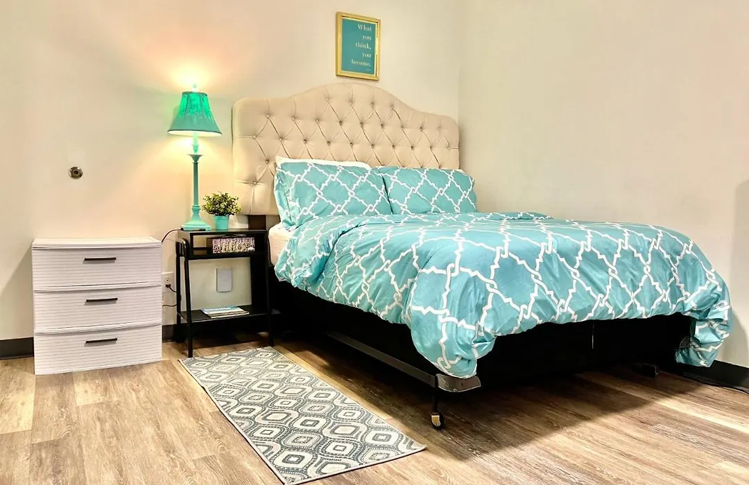 Private Room With Shared Bathroom On The 1St Floor 10 Minutes Walk To University Of Washington-1