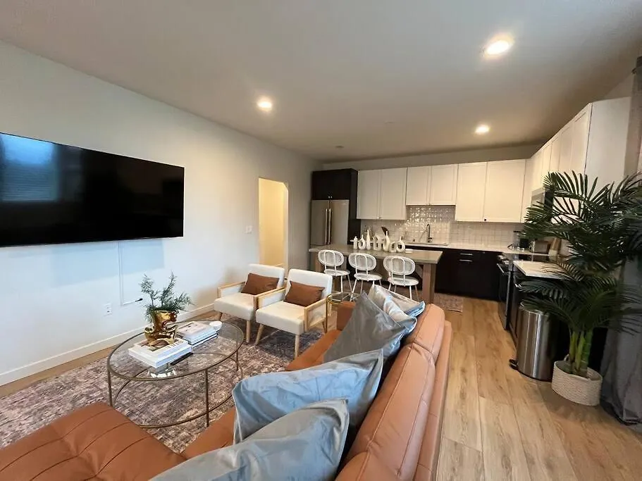 Kurt'S Sweet Suite - 84 Walkscore-1