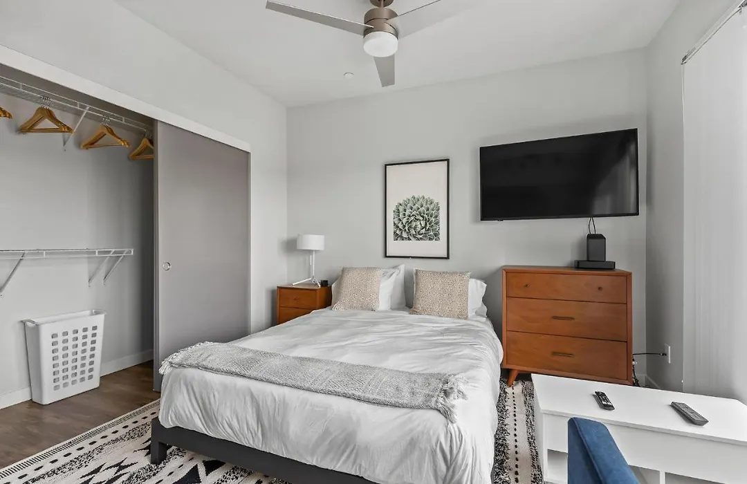 Beautiful Studio Apartment In Seattle-1