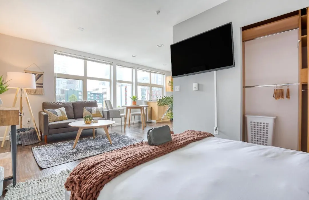 Stunning Belltown Studio Near Everything-1