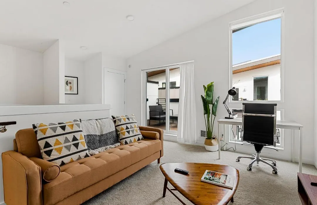 Beautiful 2Br Condo In Seattle Parking-1