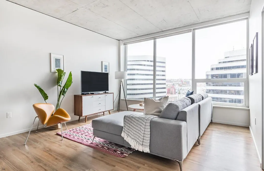 Beautiful 1Br In Seattle Pool Pet-Friendly-1