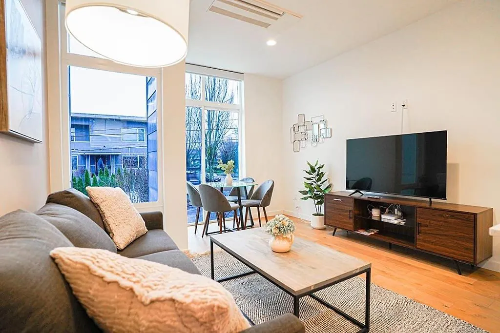 Modern Home, Rooftop View, 3 Block Beacon Station-1