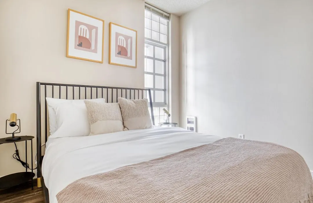 Downtown 1Br W Gym Roof Nr Pike St Mkt Sea-201-1