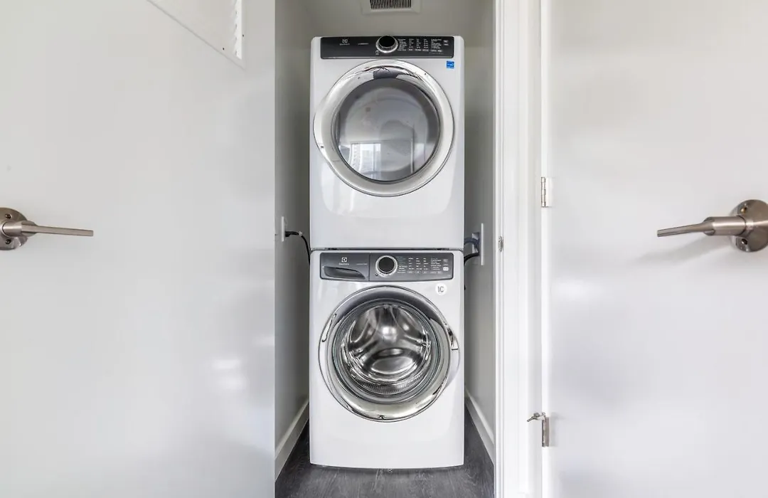 Belltown Studio W Gym Wd Roof Lounge Nr Slu Sea-120-1