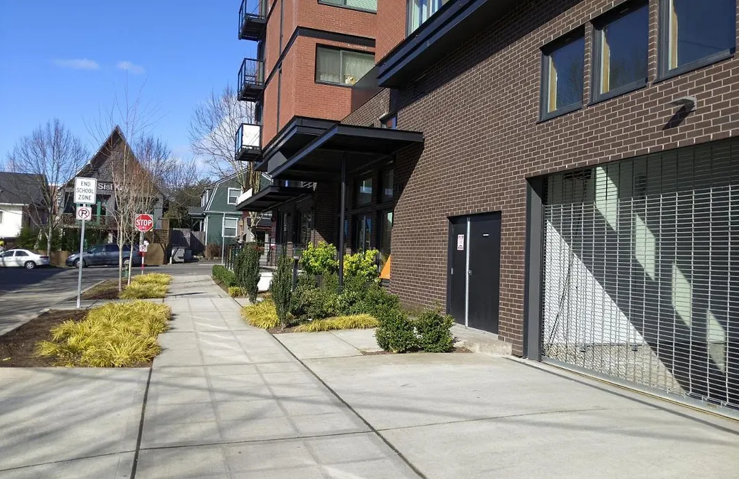 A Premier Smart Condo With Parking-1