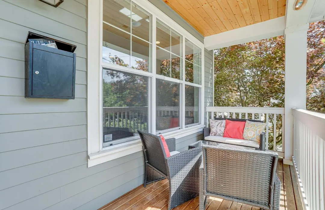 Washington Retreat With Balcony, Patio And Fire Pit!-1