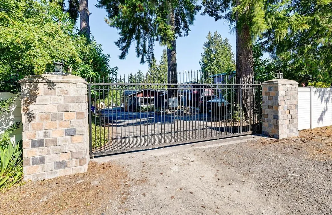 Seattle Vacation Rental With Patio And Grill!-1