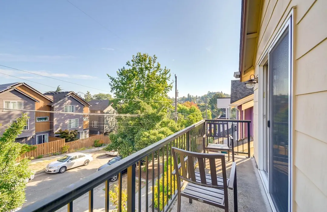 Sleek Seattle Getaway About 3 Mi To Alki Beach!-1