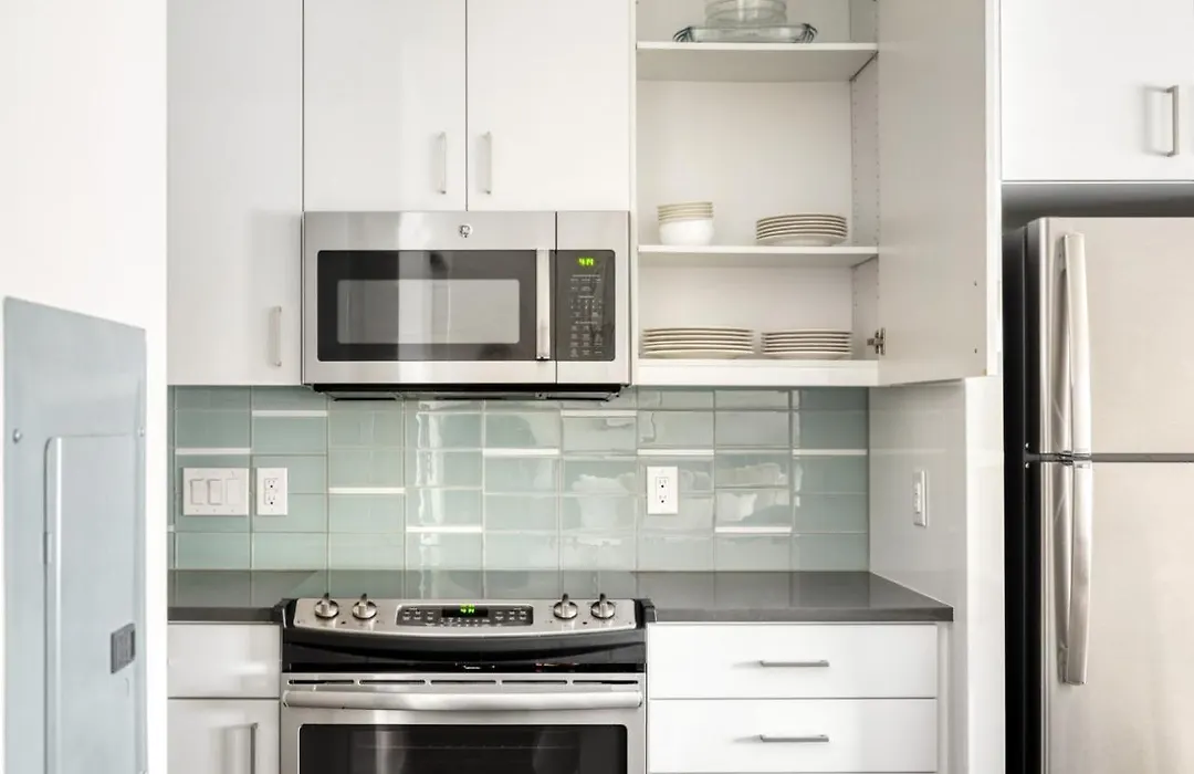S Lake Union Studio W Gym Wd Nr Waterfront Sea-376-1