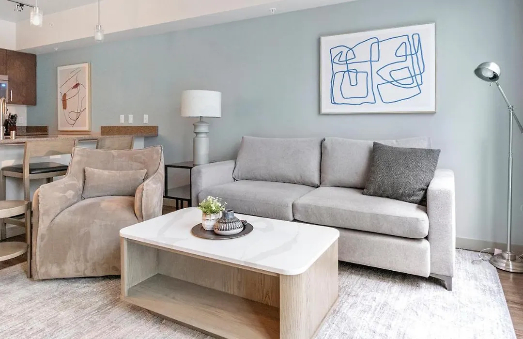 Modern Apartment In Prime Location Id1786X49-1