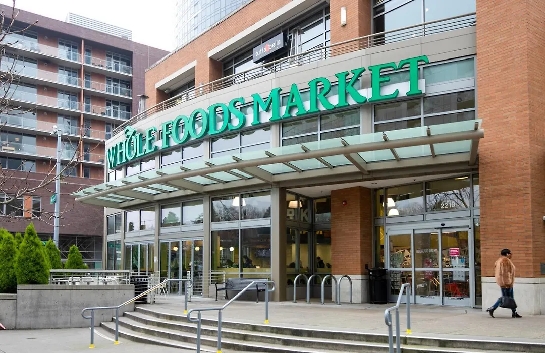 South Lake Union Studio W Gym Storage Nr Parks Sea-558-1