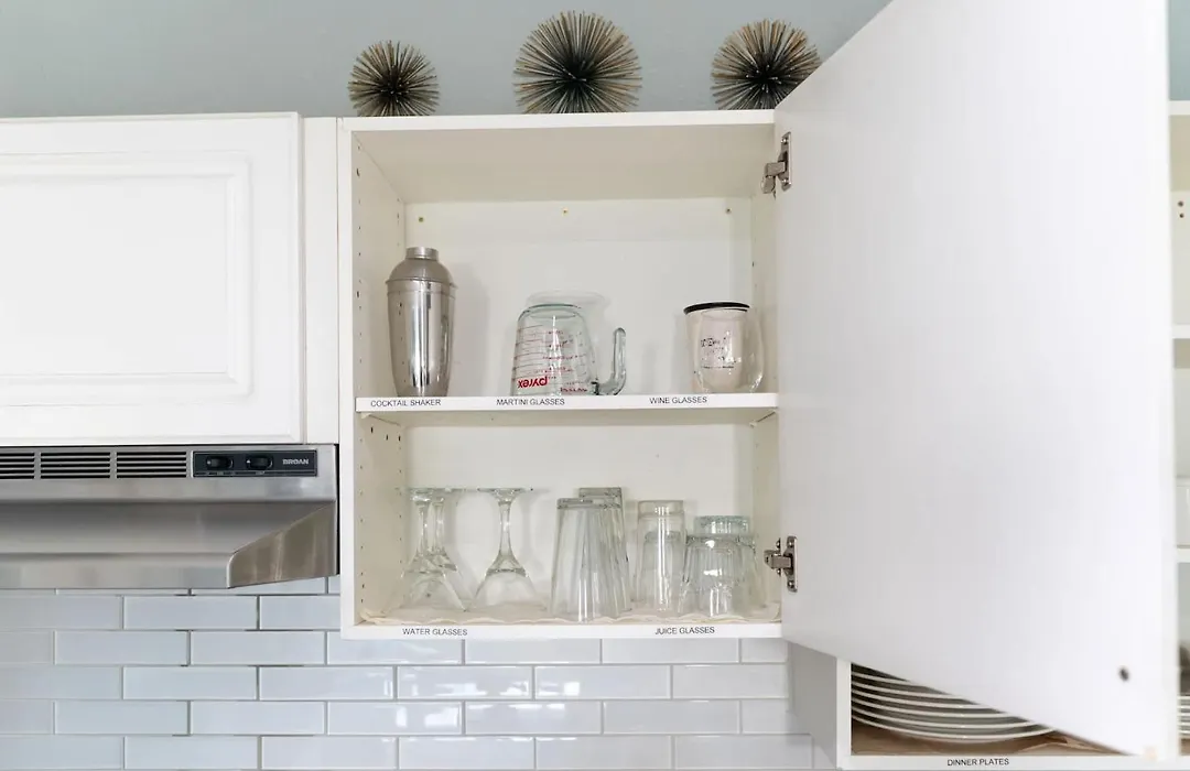 Eclectic Downtown & Cap Hill King Bed & Kitchen-1