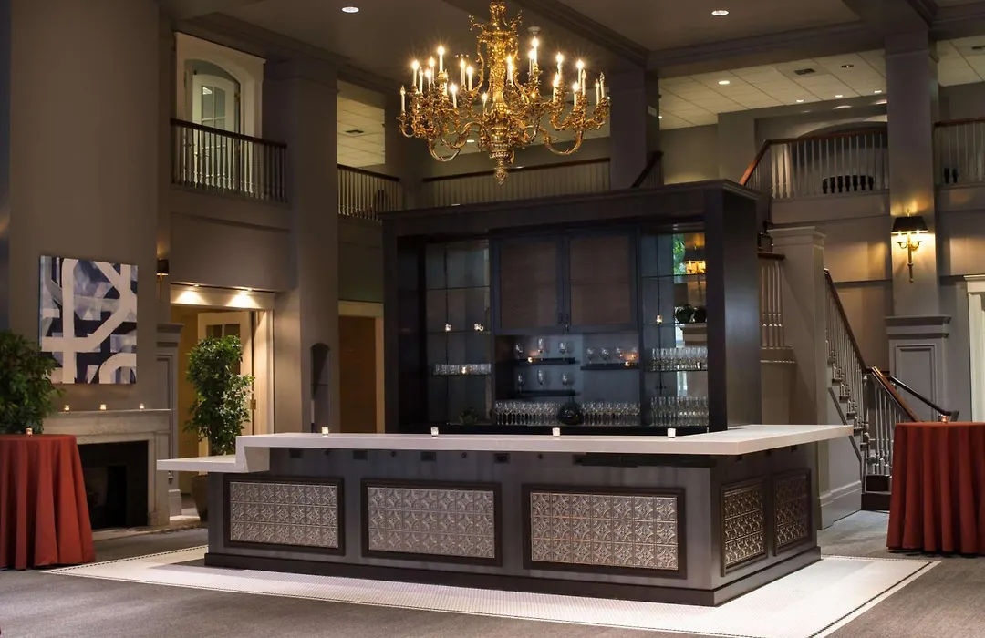 Hilton Motif Seattle-1