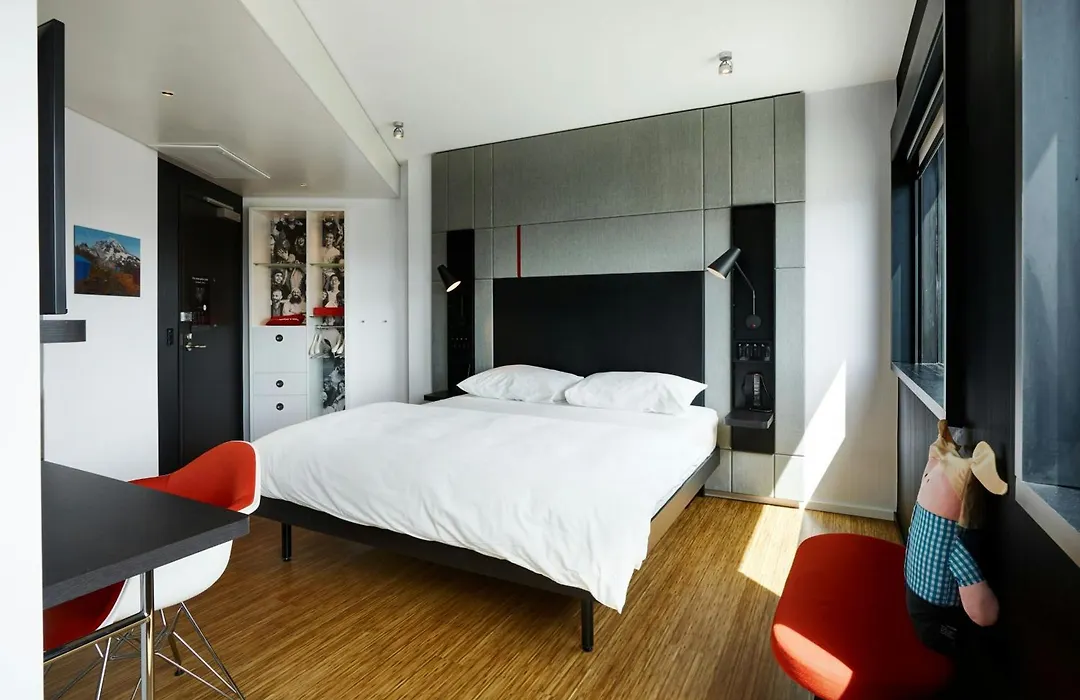 Citizenm Seattle Pioneer Square-1