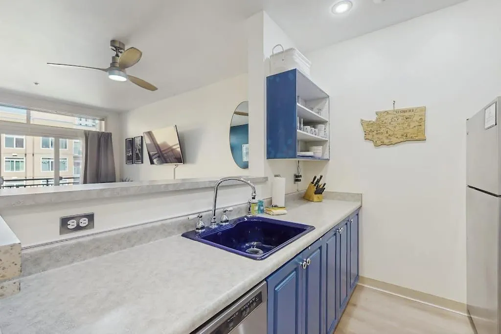 Sapphire Of Belltown Court-1