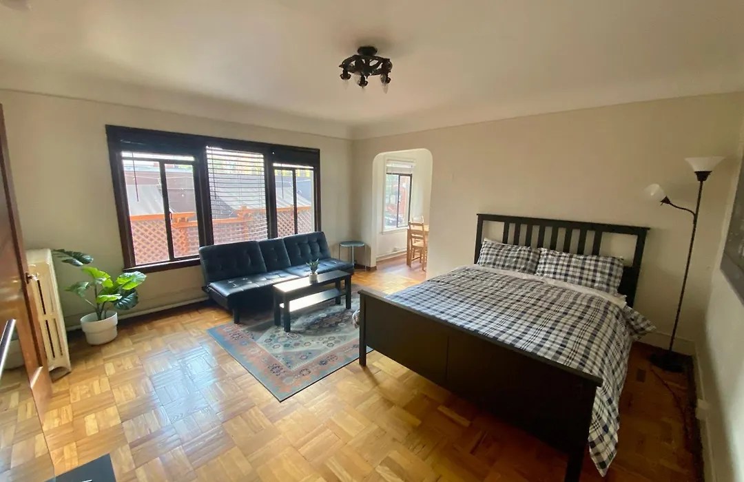 Furnished Apartments - Climate Pledge Arena Next Door-1