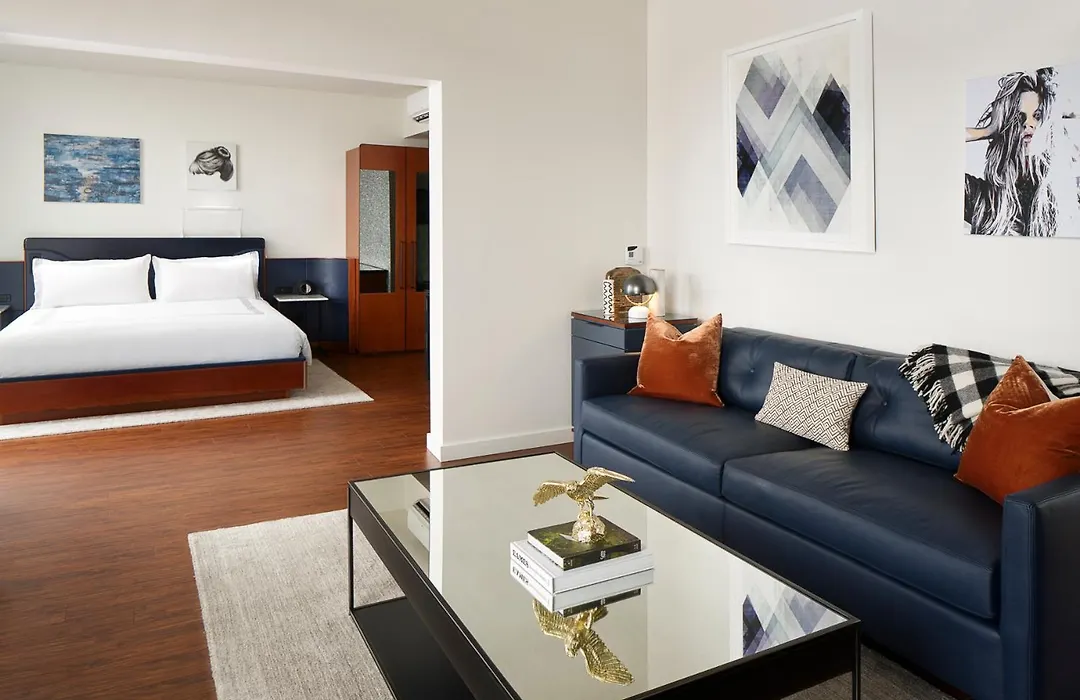 Thompson Seattle, By Hyatt-1