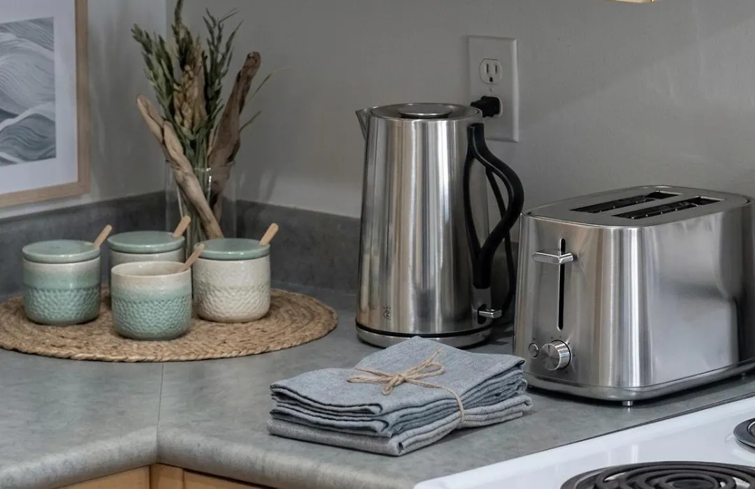 Cozy Downtown Condo Retreat With Space Needle View-1