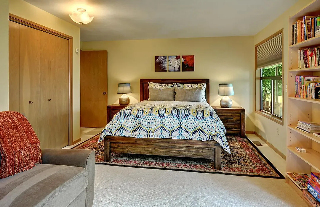 Madison Park Manor - Three Bedroom Home-1