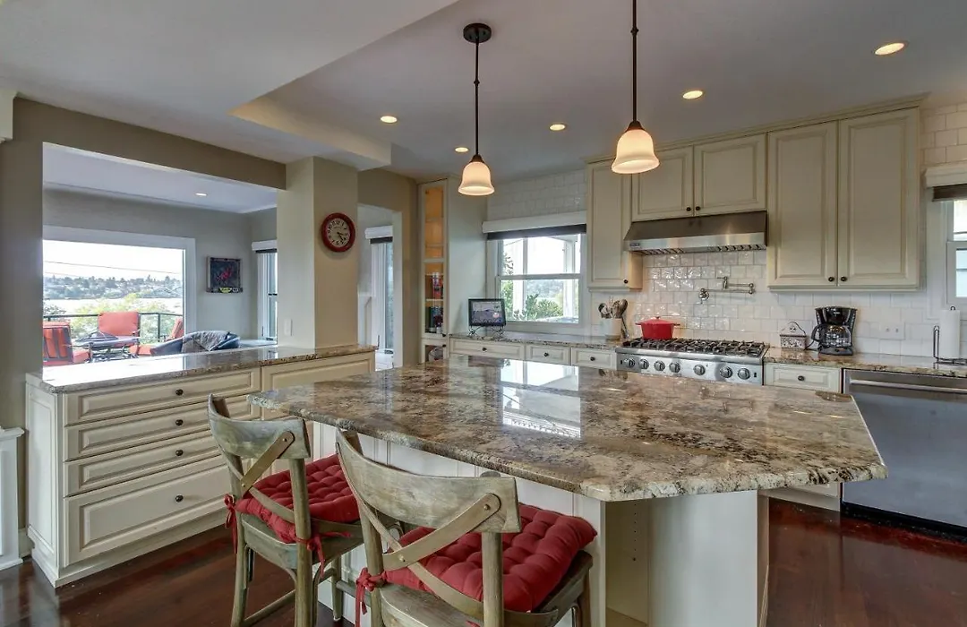 Green Lake Bungalow-1