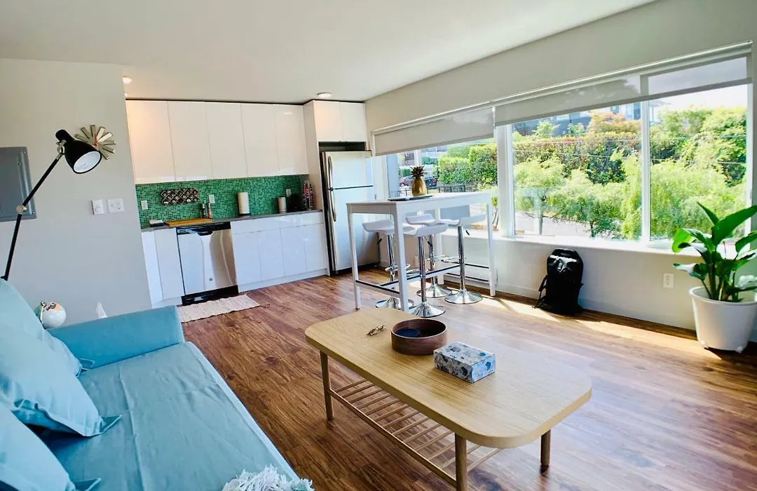 Corner Unit With Panoramic Views Of Water/Mountain-1