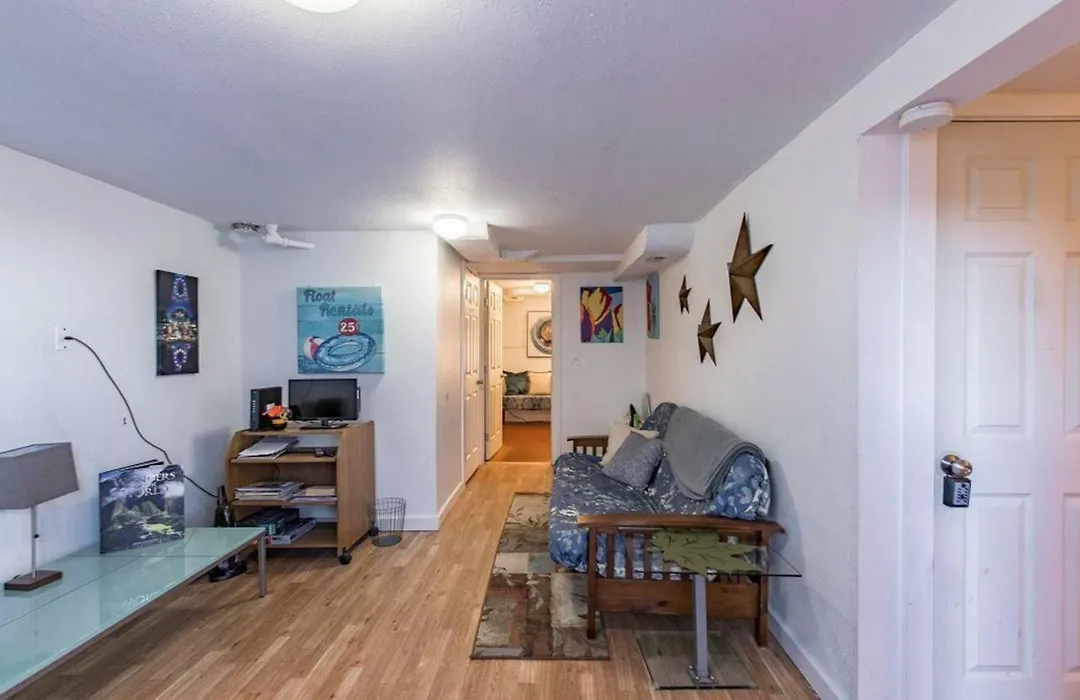 A-Lake Union One Br Apartment- Sleep 4-1