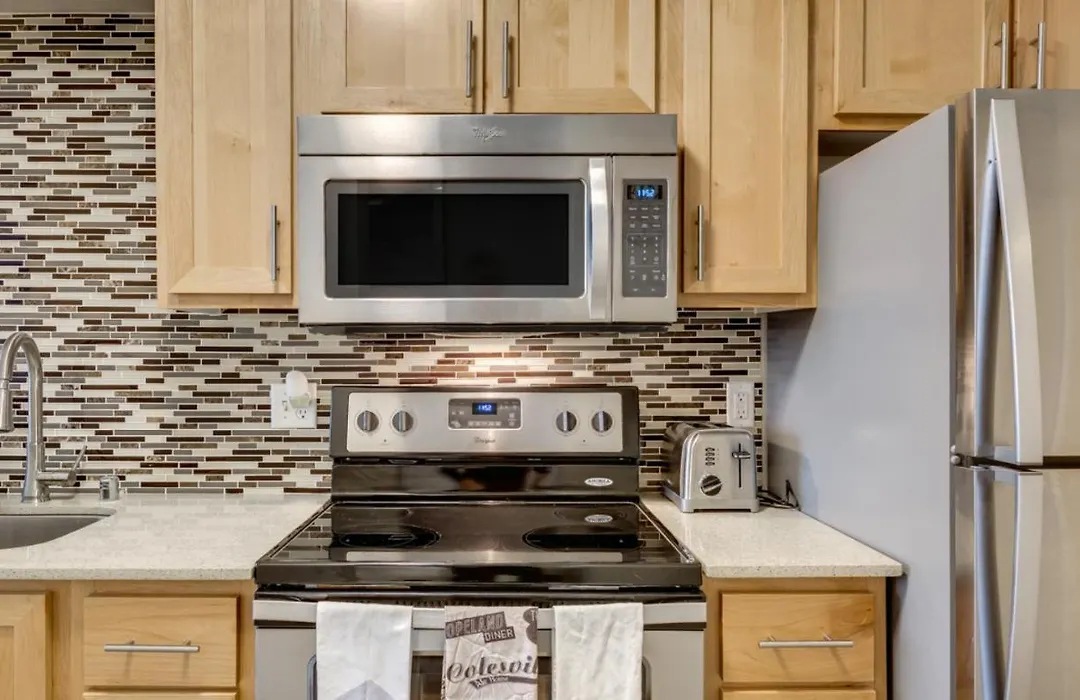Seattle First Hill Luxury 30 Day Rentals-1