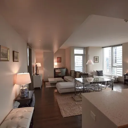 Luxe Hubs Convention Center Apartments-3