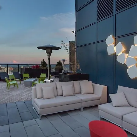 Luxe Hubs Convention Center Apartments-2
