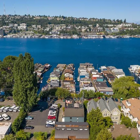 The Fabulous Fairview On Lake Union-3