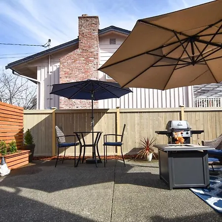 Modern Seattle Oasis-2