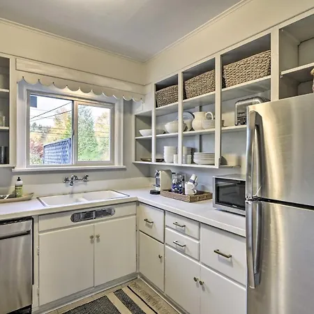 Quaint Seattle Getaway, 4 Mi To Alki Beach!-2